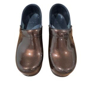 Dansko Clogs Bronze Metallic Patent Leather Comfort Shoes Size 38